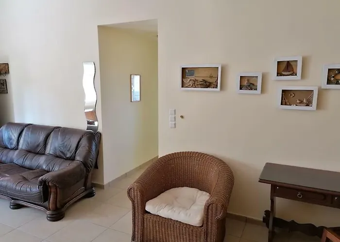 アパート Ktima Nafsika - Ground-floor Luxury In Idyllic Estate! ポルト・ヘリ